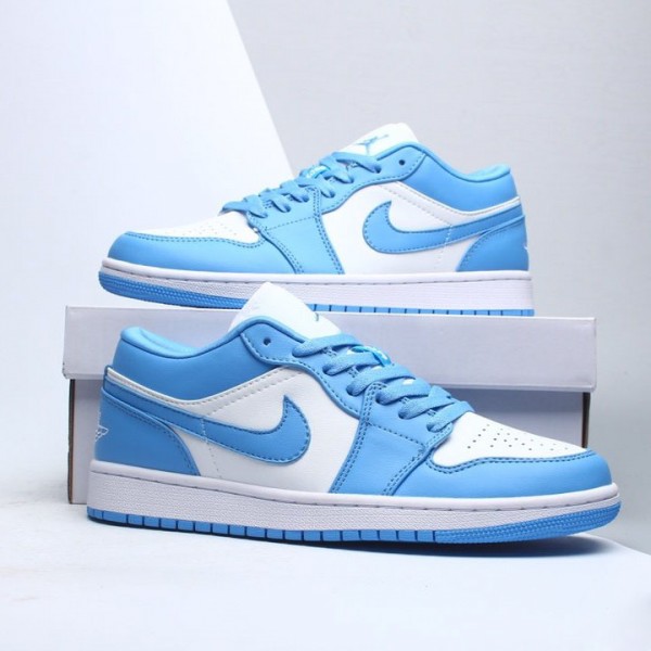 Hvit  Jordan 1 Low UNC University Blå/Hvit AO9944 441 Sneakers